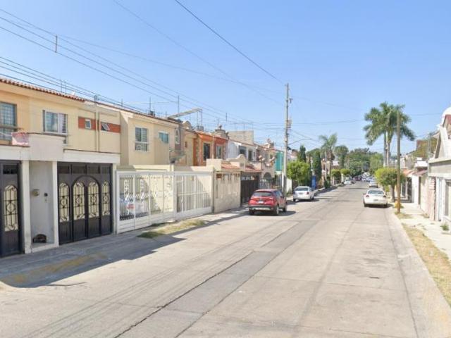 CASA EN VENTA CALLE JOSE MARIA MARROQUI VILLAS DEL NILO GUADALAJARA JALISCO