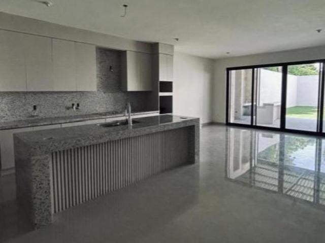 CASA EN VENTA CALLE PUEBLA, COL. GUADALUPE, TAMPICO, TAM. INFO. CEL. 833 343 5506