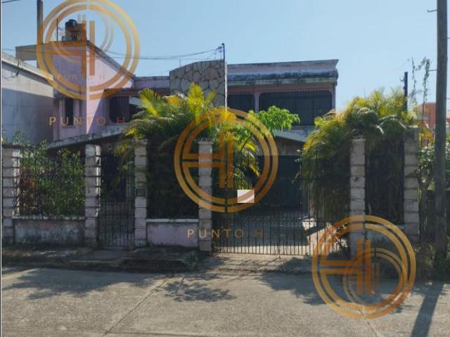 Casa en venta Calle Puebla, L?zaro C?rdenas, Nanchital, Veracruz muy cerca de Super Chedraui