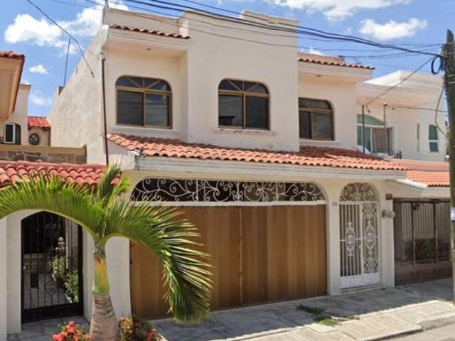 CASA EN VENTA, CALLE TURIN, FRACC CIUDAD DEL VALLE, MUN TEPIC C.P. 63157