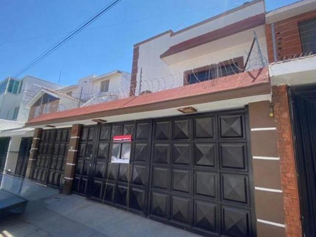 Casa en Venta calle Topógrafos en Panorama