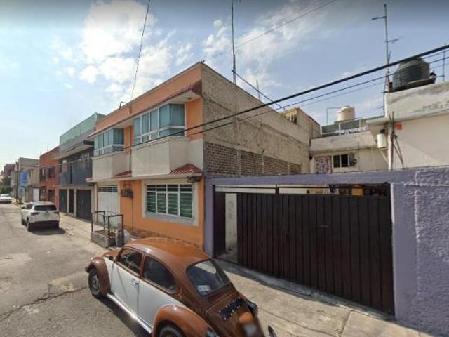 CASA EN VENTA! calle 17#130, Col las Aguilas, Nezahualcóyotl. OPORTUNIDAD!