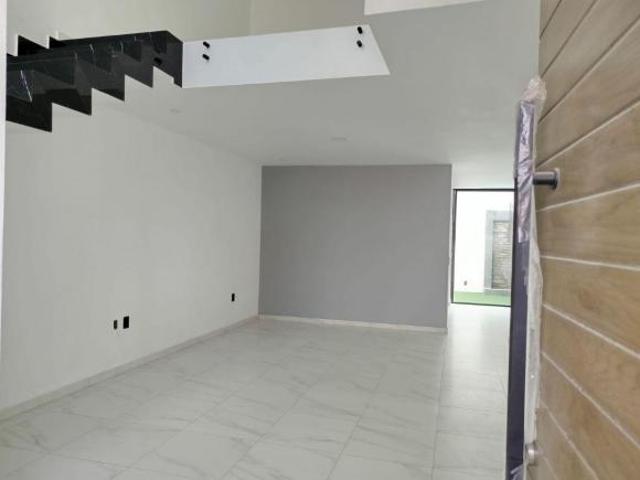 Residencia nueva 1 Recamara Planta Baja 4 recámaras total