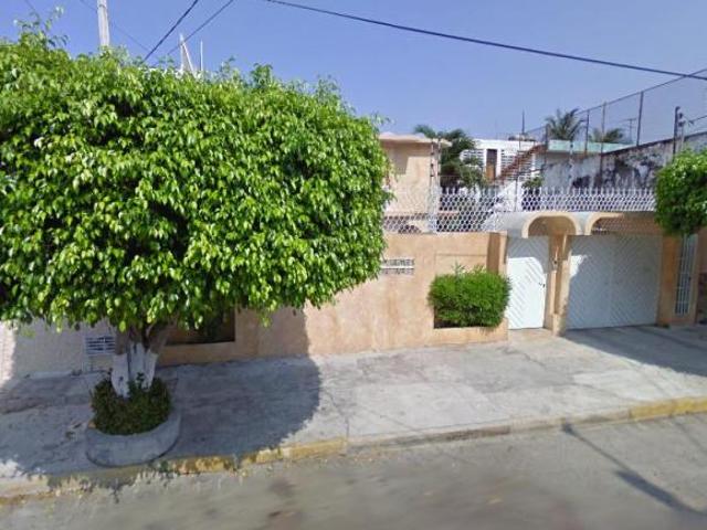 CASA EN VENTA CAPITÁN JAMEZ COOK