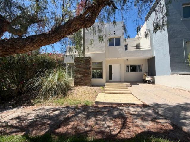 Casa en Venta Capital Mendoza