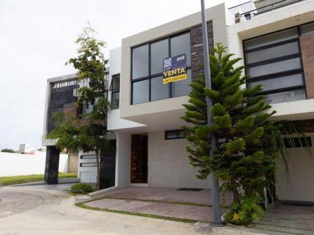 CASA EN VENTA CAPITAL NORTE COTO CEREZOS INT 69