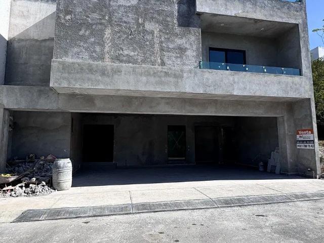 CASA EN VENTA CARRETERA NACIONAL MONTERREY NUEVO LEÓN