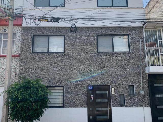 Casa en Venta, Cdmx, Colonia Gustavo A. Madero