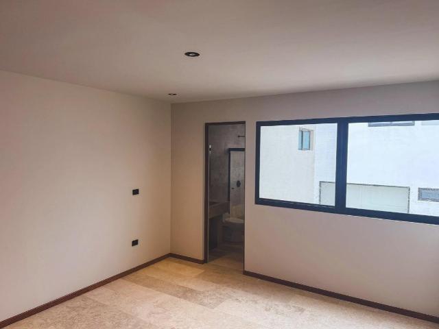 Casa en venta Centauro 105
