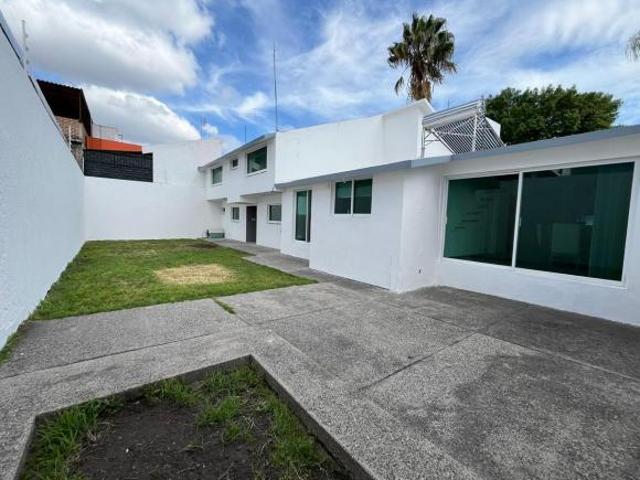 Casa en venta, céntrica en Querétaro !