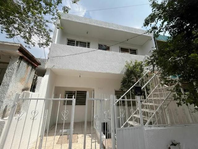 Casa en Venta Cerca Av. Santa Margarita | A 5 min de Real Center Periférico Norte