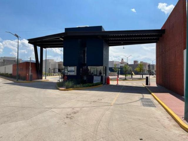 CASA EN VENTA CERCA A WALMART LA HUERTA, FRACCIONAMIENTO LAS MARIANAS, MORELIA