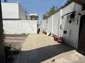 CASA EN VENTA 300M2 IZTAPALAPA