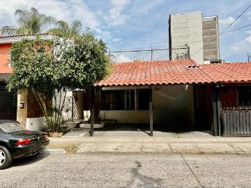 Casa en Venta cerca de Av. Guadalupe y Patria