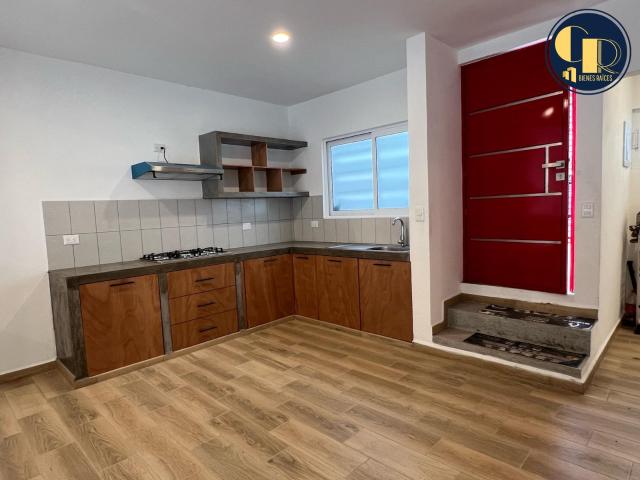 CASA EN VENTA CERCA DE ARCO SUR