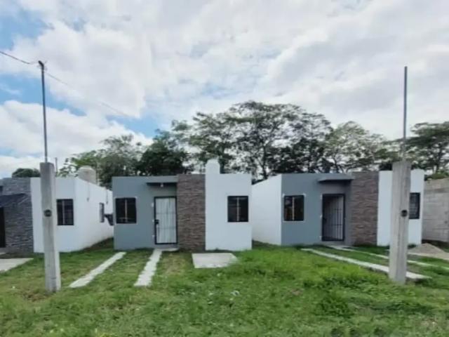 Casa en venta cerca de Fraccionamiento Lagunas en Centro, Tabasco $690,000