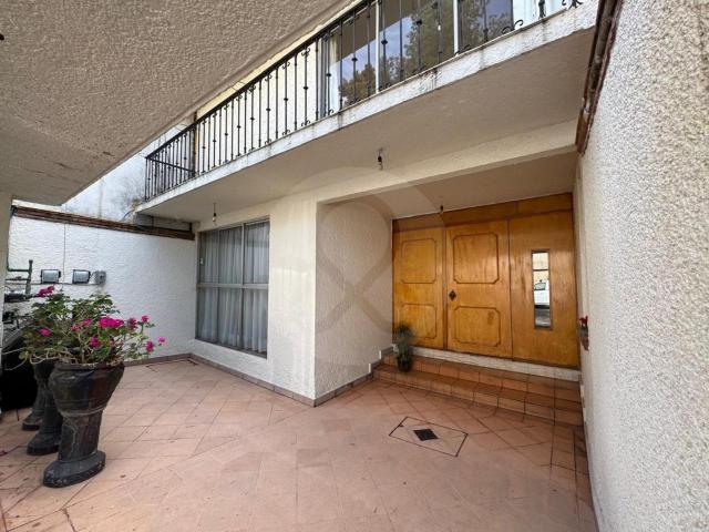 CASA EN VENTA CERCA DE GRAN SUR Muy bien ubicada