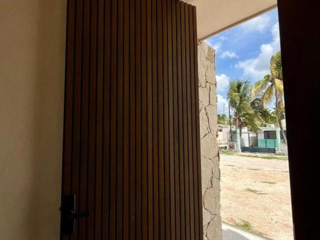 CASA EN VENTA CERCA DE LA PLAYA, TIPO VILLAS, ZYAN CHELEM, DIC 2024