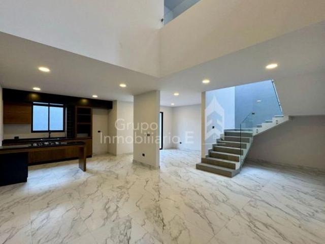 CASA EN VENTA CERCA DE PLAZA ÁNIMAS, XALAPA