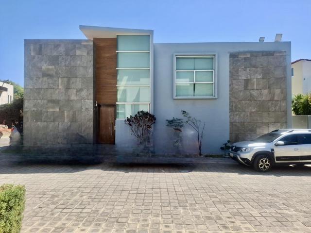 Casa en venta cerca de Plaza San diego y Periferico