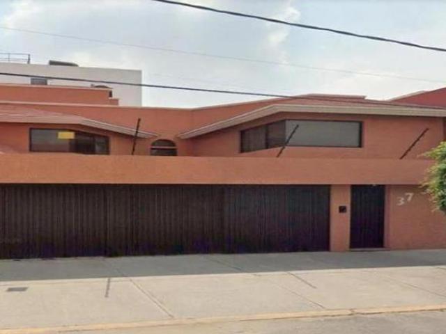 Casa en Venta Cerca del Aeropuerto