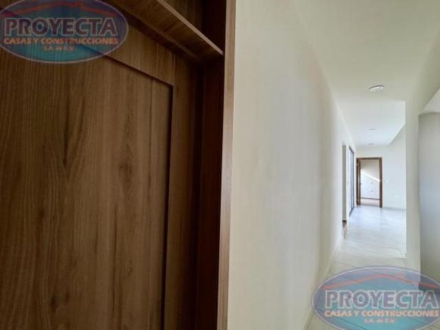 CASA EN VENTA CERCA DEL CAMPESTRE, FRAC. LAS CALZADAS