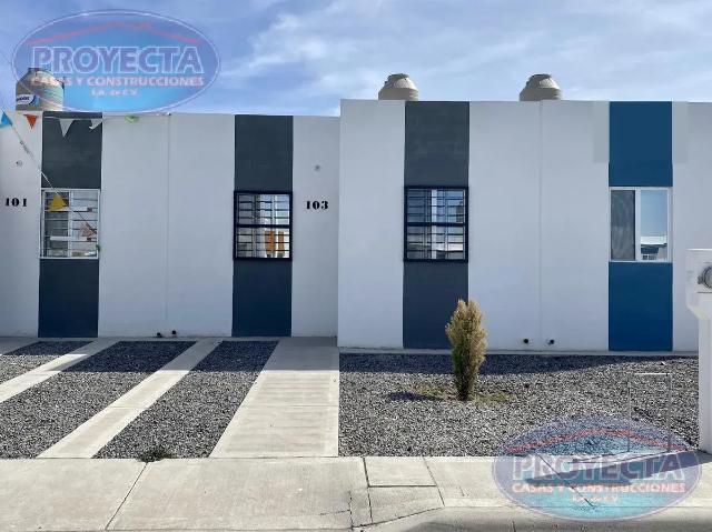 CASA EN VENTA CERCA DEL CARRIL 2000 EN ESQUINA, FRAC. GALICIA