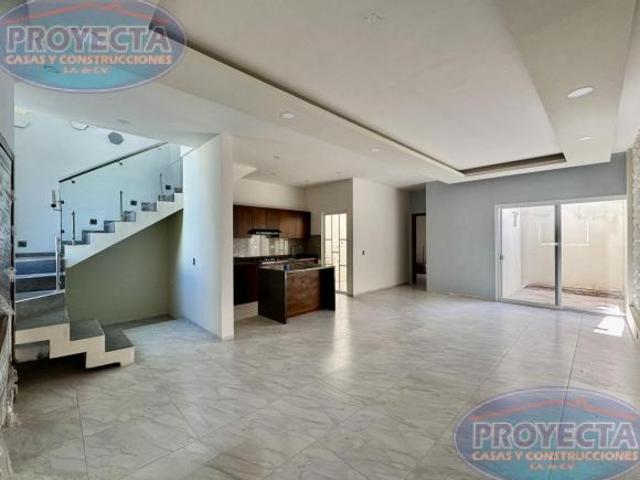 CASA EN VENTA CERCA DEL COLEGIO CUMBRES EN PRIVADO, FRAC. ALEJANDRO PLUS
