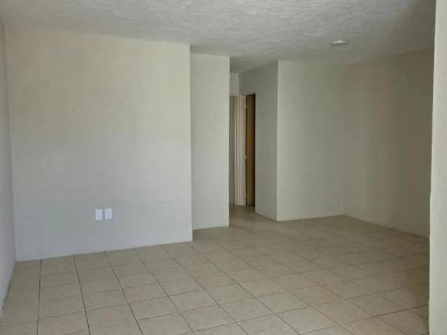 CASA EN VENTA CERCA LECHE LALA TLAQUEPAQUE
