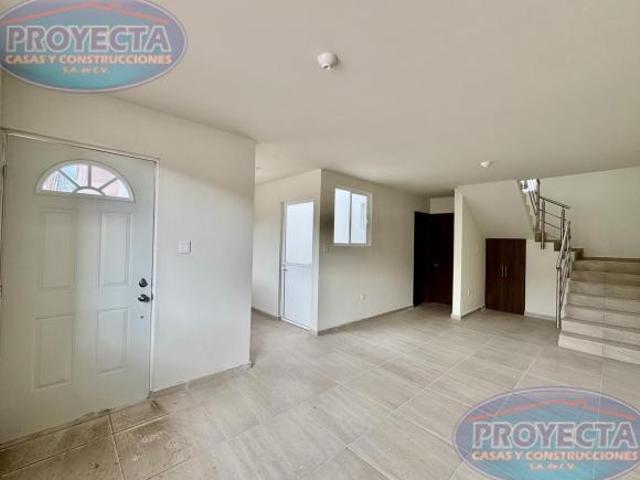 CASA EN VENTA CERCA SAMS EL EDEN EN FRAC CERRADO, FRAC. ODAM