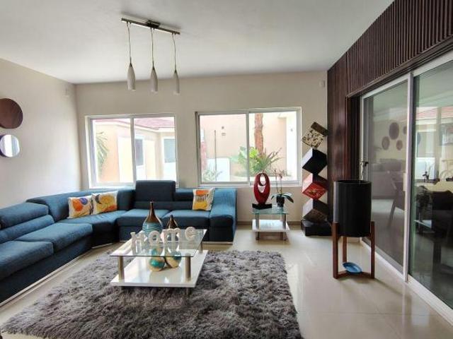 Casa en Venta Cercana a El Palomar y a Punto Sur