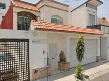 CASA EN VENTA Cerro de Acasulco 112, Colinas del Cimatario, 76090 Santiago de Querétaro, Qro