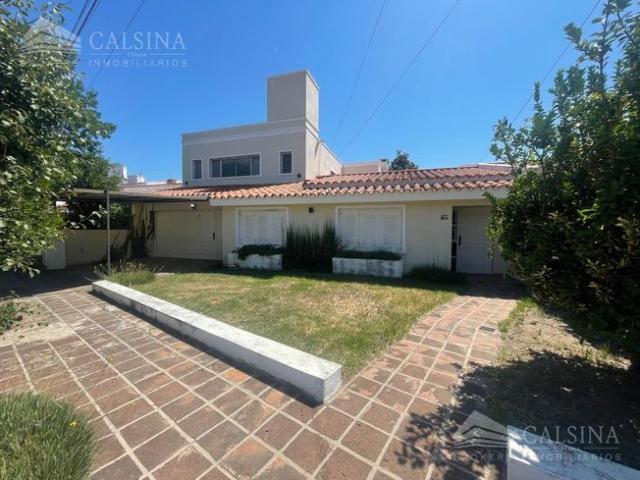 Casa en venta Cerro de las Rosas calle Jimenez de Lorca al 4500