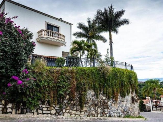 CASA EN VENTA CHAPALA