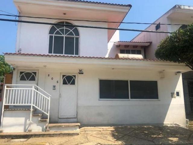 Casa en Venta, Chihuahua, Col. Petrolera