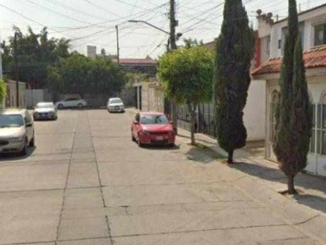 Casa en Venta Cipriano Campos Alatorre, Guadajalajara