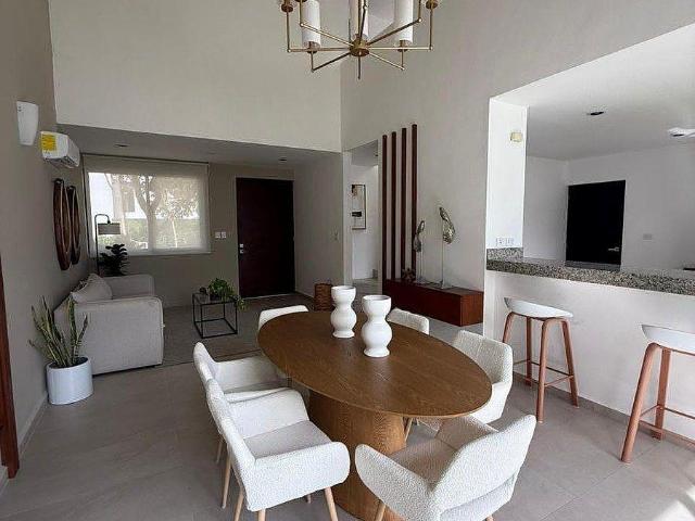 CASA EN VENTA CIUDAD CAUCEL