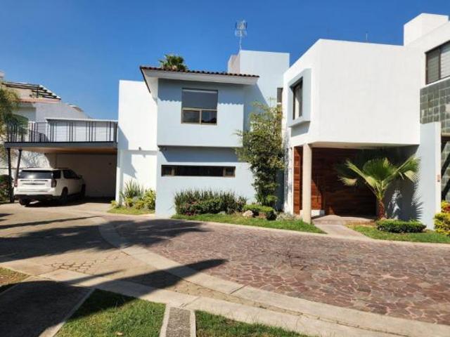 Casa en Venta – Ciudad Granja, Zapopan | Casa Remodelada 4 Recámaras | $7,800,000