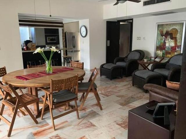 CASA EN VENTA CLUB DE GOLF CERCA DE PLAZA EL DORADO