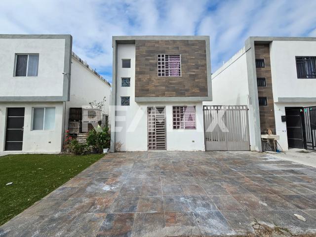 Casa en Venta – Col. Triana, Apodaca, Nuevo León
