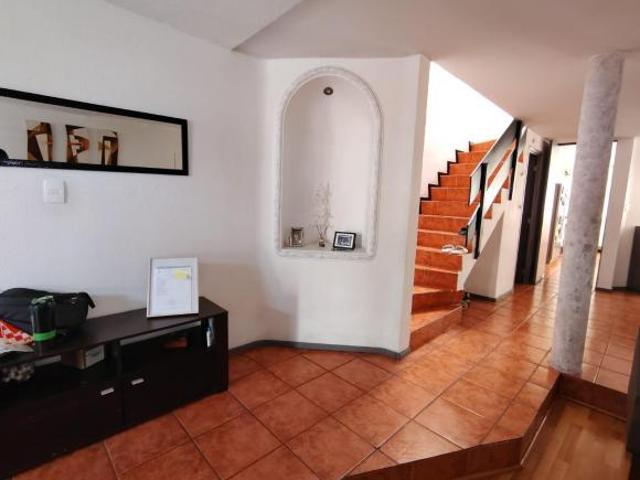 Casa en Venta Col Universidades 4