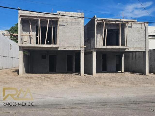 CASA EN VENTA COL. UNIDAD NACIONAL