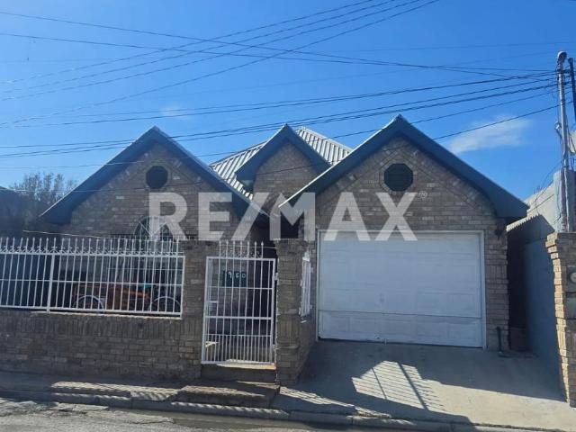 CASA EN VENTA COL. ZONA CENTRO