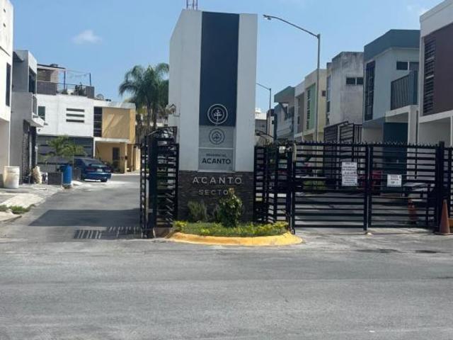 CASA EN VENTA COL. ACANTO, APODACA