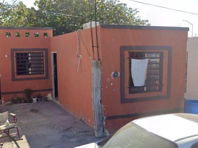 CASA EN VENTA, COL. ALBEROS, CADEREYTA JIMÉNEZ, NL ¡REMATE BANCARIO!