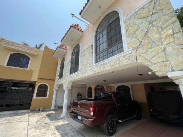 Casa en Venta Col. Ampliación Unidad Nacional