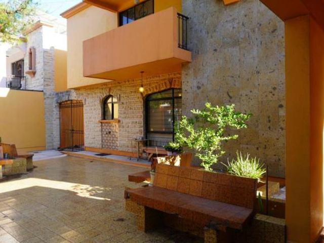 Casa en Venta | Col. Anáhuac, San Nicolás de los Garza