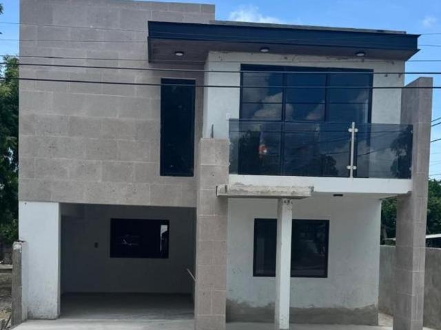 Casa en Venta, Col. Anahuac, Veracruz