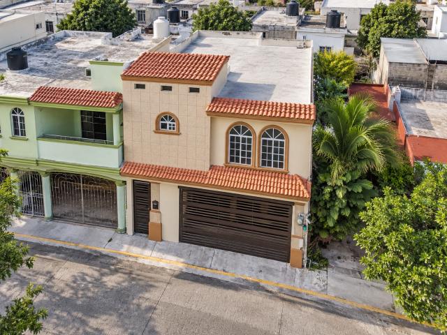 CASA EN VENTA COL. ARBOLEDAS CIUDAD MADERO