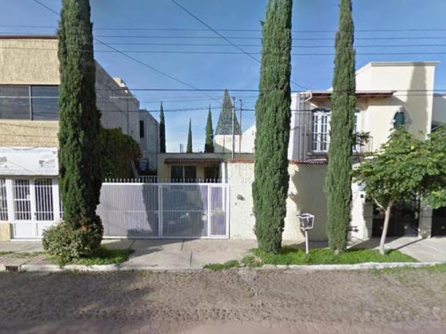 Casa en venta Col Arboledas Santiago de Queretaro Queretaro